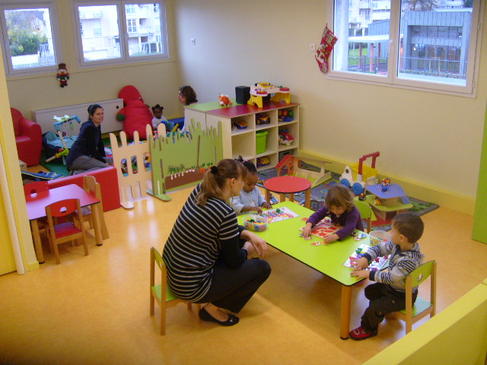 Enfants dans une crèche
